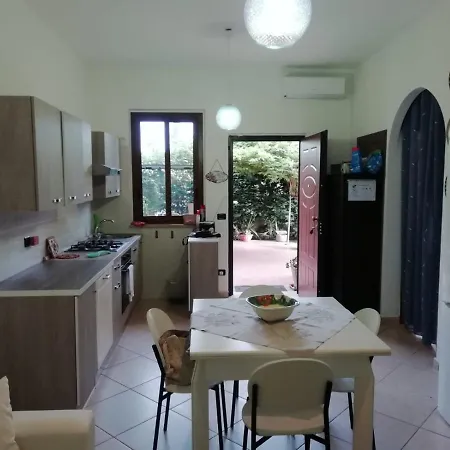 Casa Del Glicine